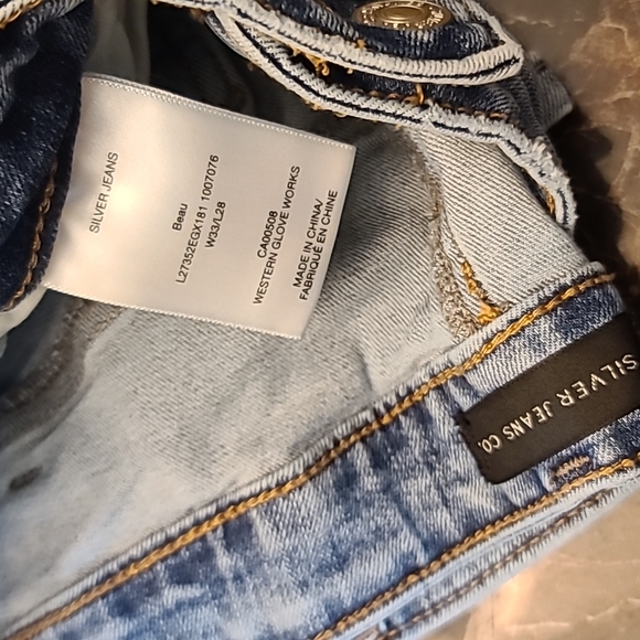 Silver Jeans Beau Boyfriend Curvy Mid Rise Ripped Jean sz 33 x 28 - Picture 13 of 15